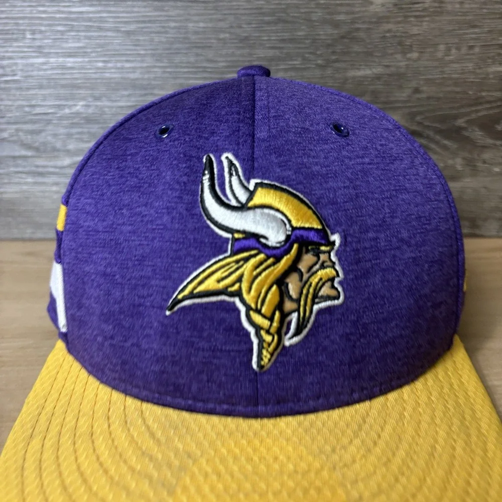 Minnesota Vikings Hat Cap Snap Back Purple Yellow NFL Football New Era Mens